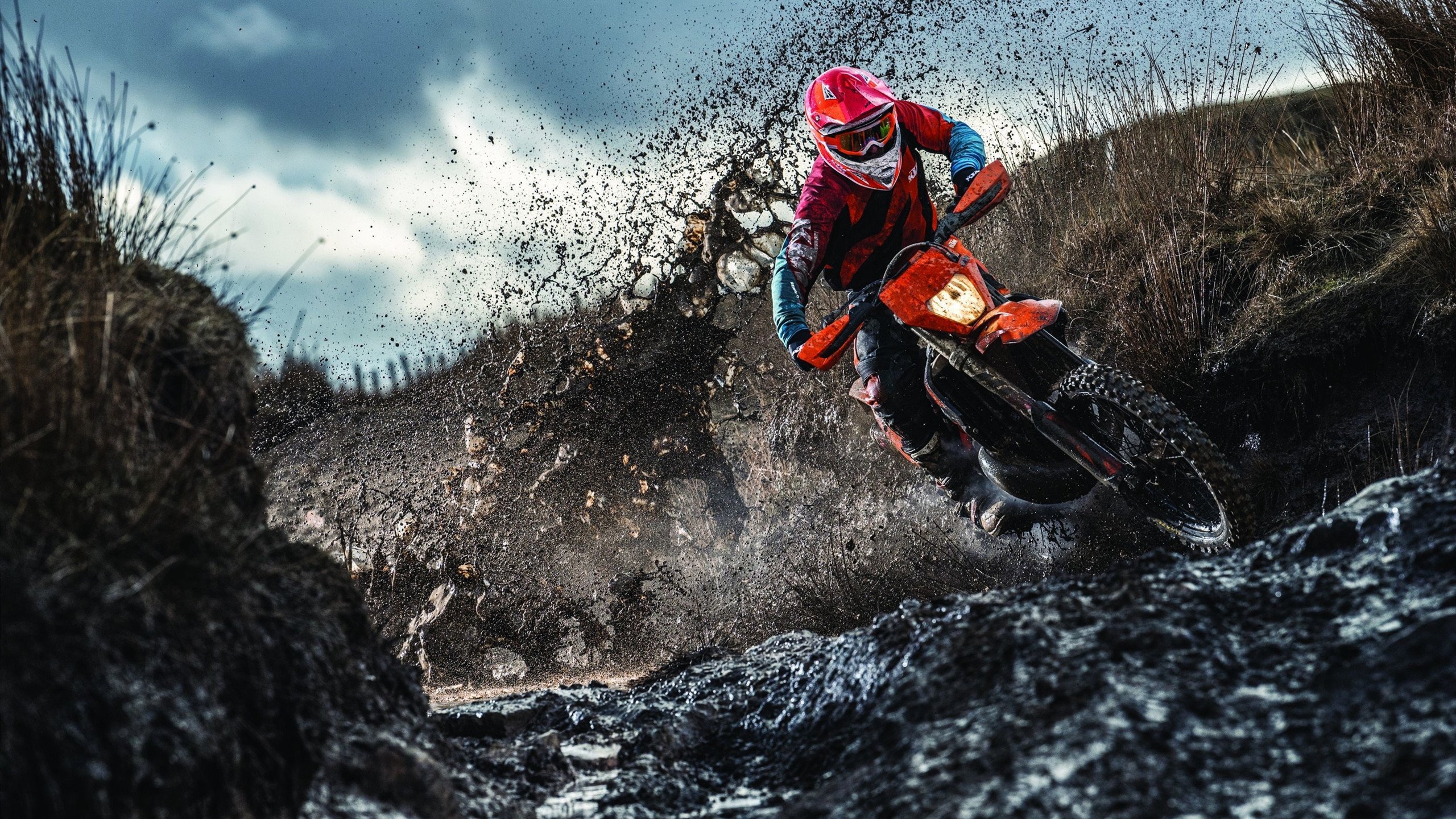 CBA赛场的中国少年燃爆全场,中国男篮少年队